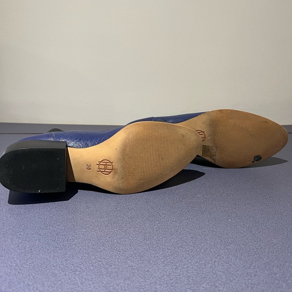 House of Harlow 1960 Blue and Black Textures Chelsea Boot - Picture 7 of 9